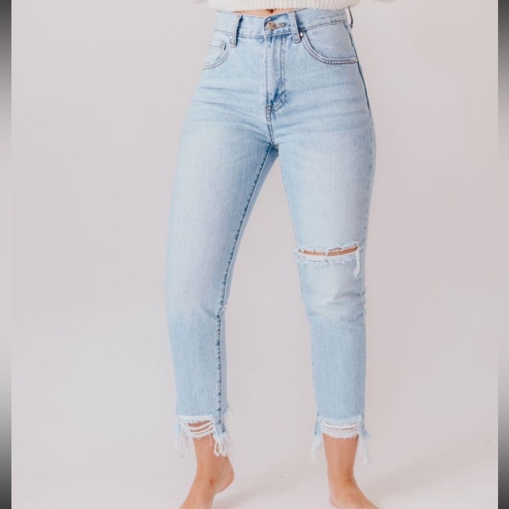 Insane Gene Hi-Waist Tapered Jeans in Medium Wash